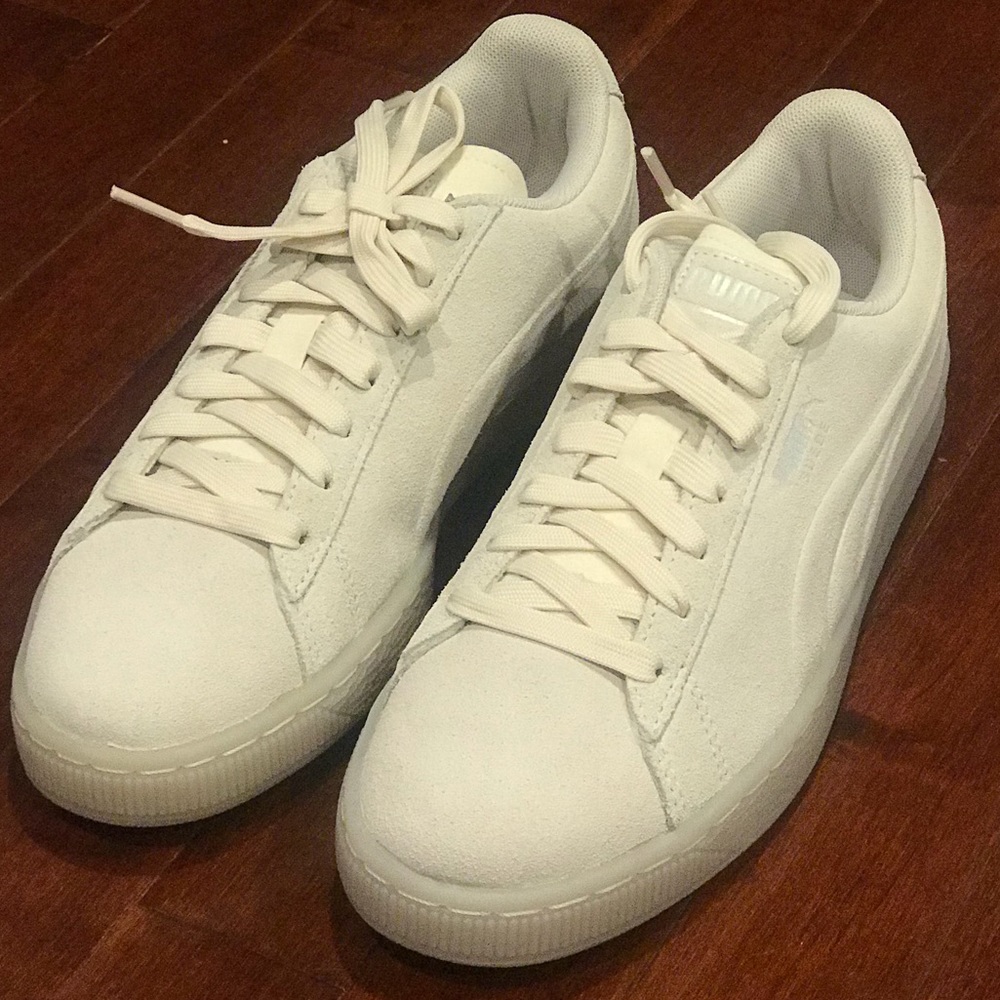 Puma Suede Embossed White
